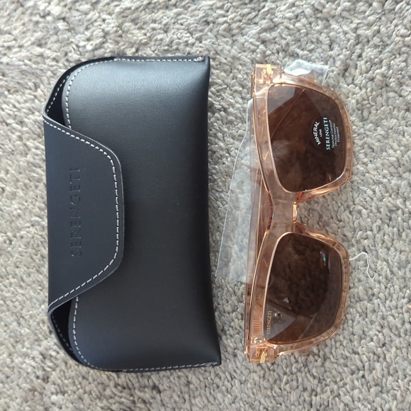 Serengeti Sunglasses - Picture 5 of 11